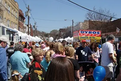 Crowds at the Fair Lawn street fair